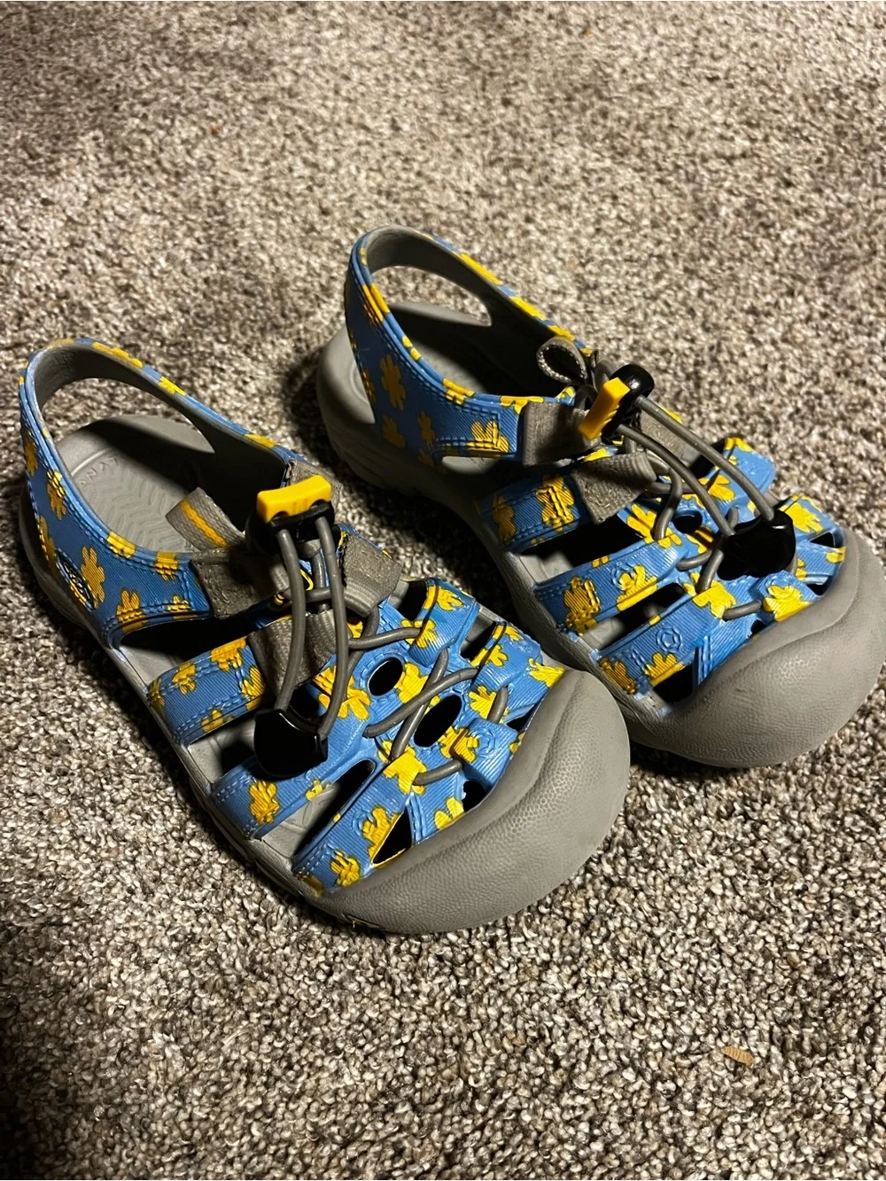 Keen toddler kids sandals 12c euc